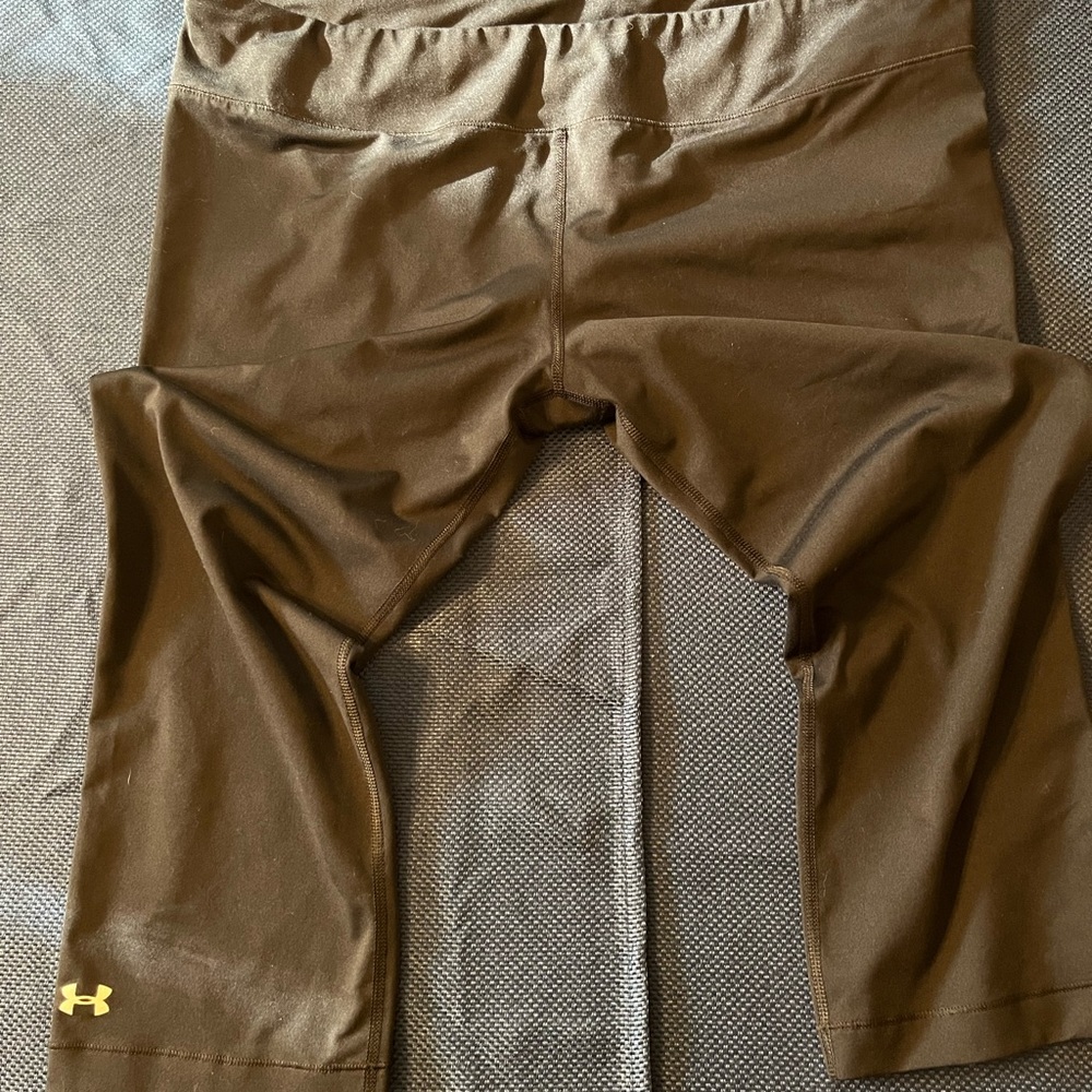Under Armour workout capris